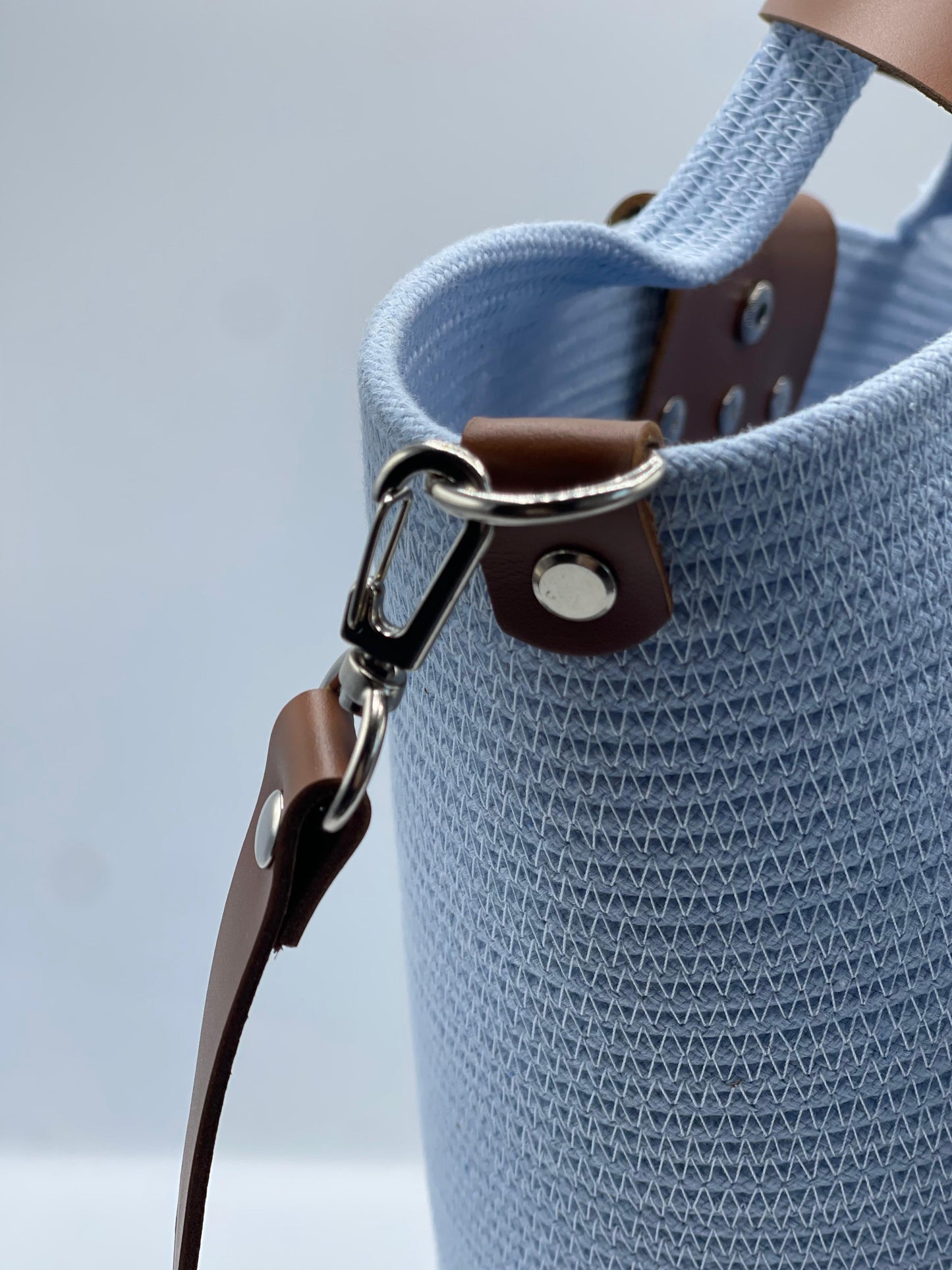 Borsa Alysea in corda di cotone e dettagli in pelle, H 32 cm, L 42 cm